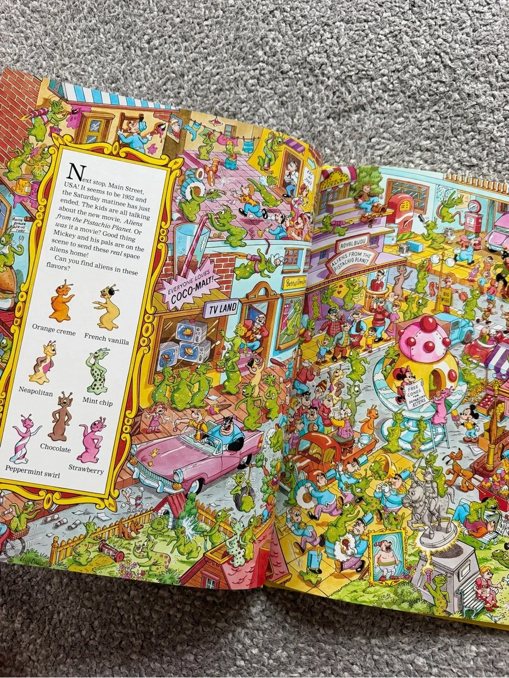 Walt Disney Mickey and Friends Look and Find Book